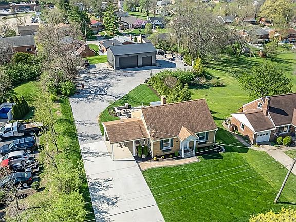 3rd image of 3623 Paramount Ridge Ln