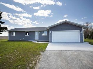 2863 N Mackinaw Rd, Pinconning, MI 48650