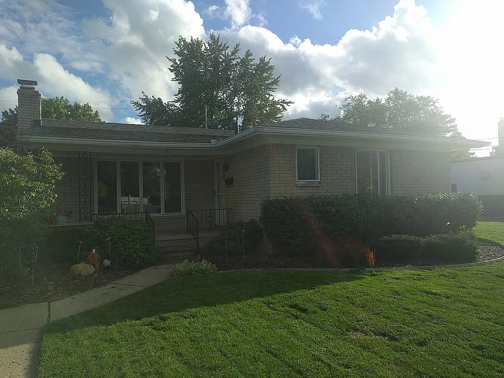 1140 Orchard St photo 1