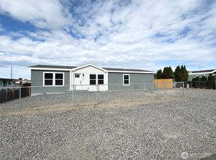 412 SW Thunderbird Way, Mattawa, WA