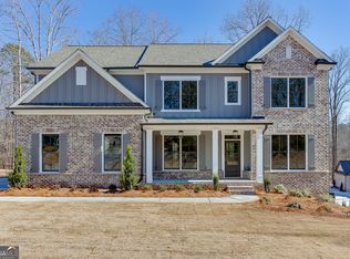 1041 Riverhill Dr, Bishop, GA 30621