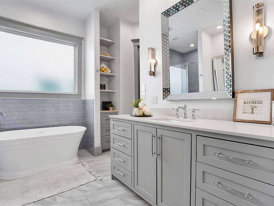 1st image of 612 Rutland St