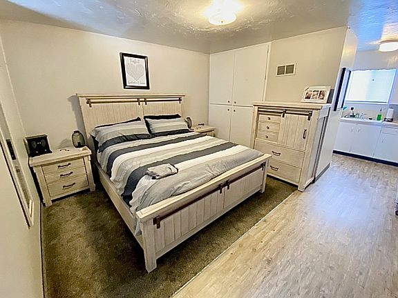 2nd image of 620 E 600 N