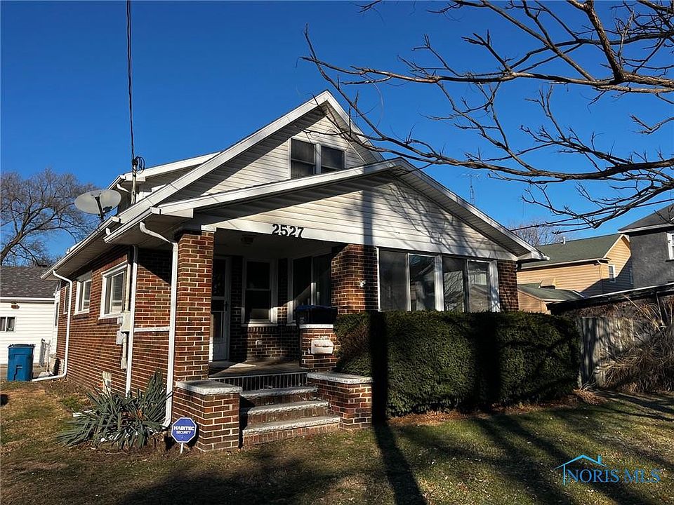 1st image of 2527 Olivewood Ave