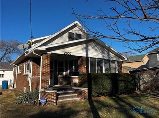 2527 Olivewood Ave, Oregon, OH 43605