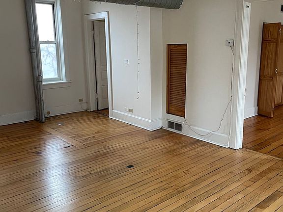 4th image of 2018 S Peoria St Fl 1
