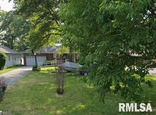 43 Fairview Ln, Springfield, IL 62711