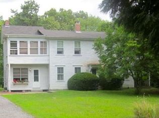 19 Milton St, Johnston, RI 02919