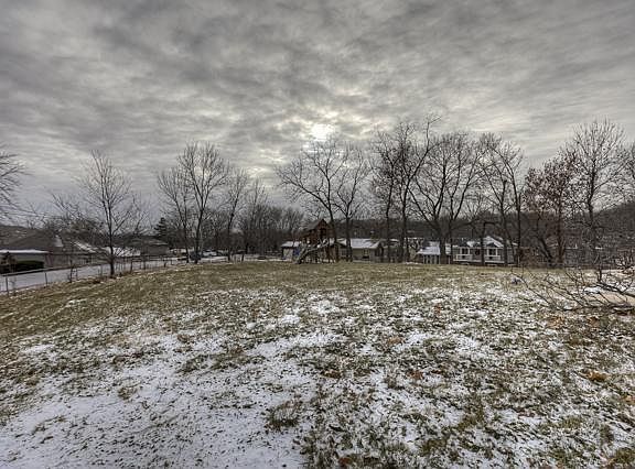 3rd image of 8104 NW Hillside Dr