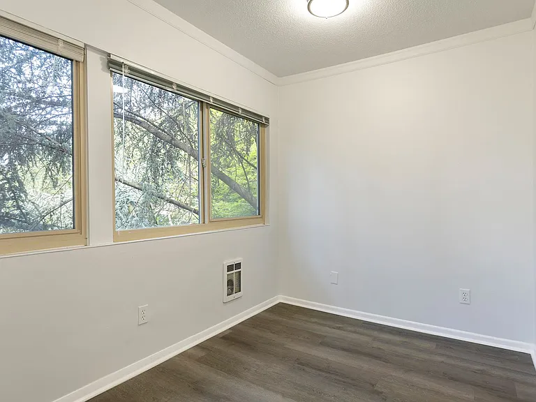 The Willis Apartments — Photo 37
