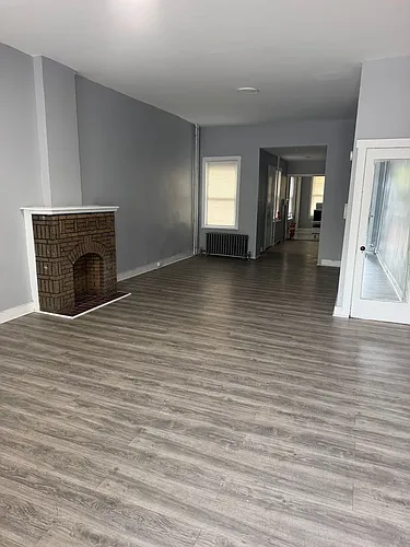344 S 7th St Photo 1