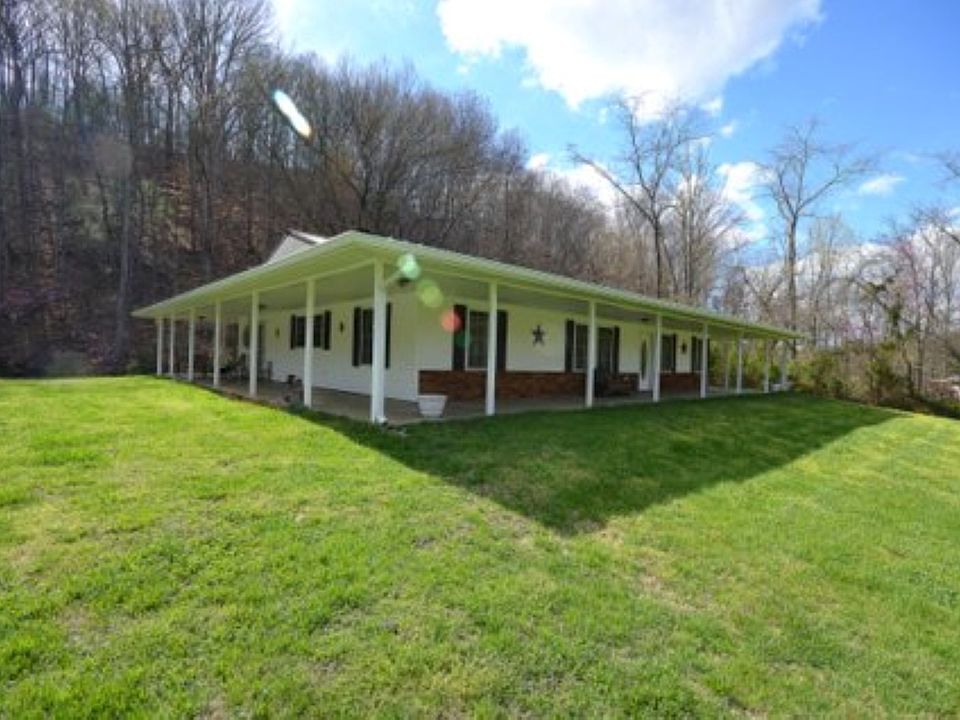 Over 30 Acres of Land!