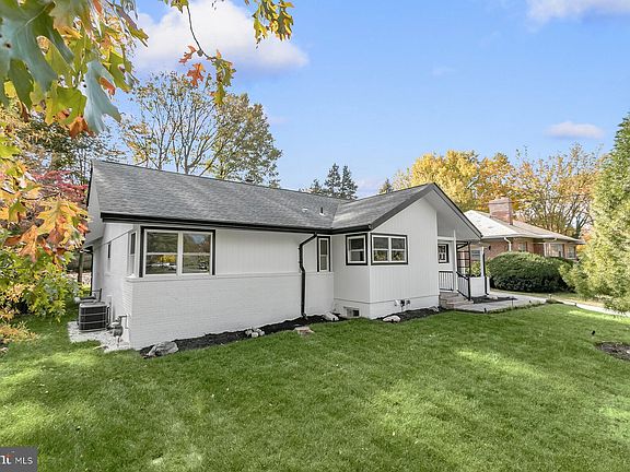5th image of 3400 Pauline Dr