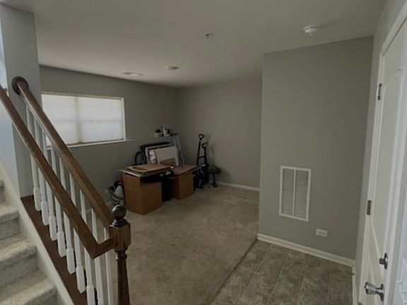 3rd image of 1100 Evergreen Ave #1100