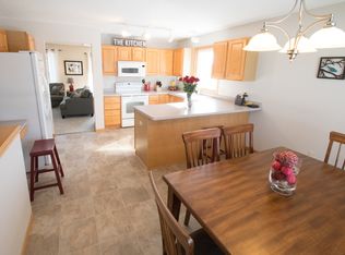 21212 Hyacinth Ave, Lakeville, MN 55044
