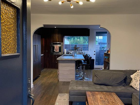 5th image of 10776 Tabor St