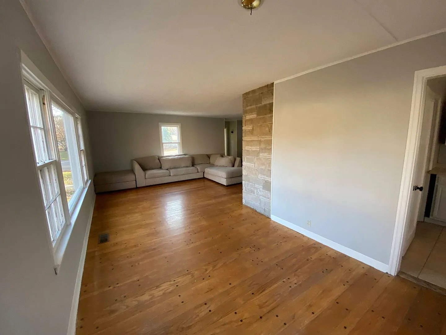 4 Bedroom House — Photo 4
