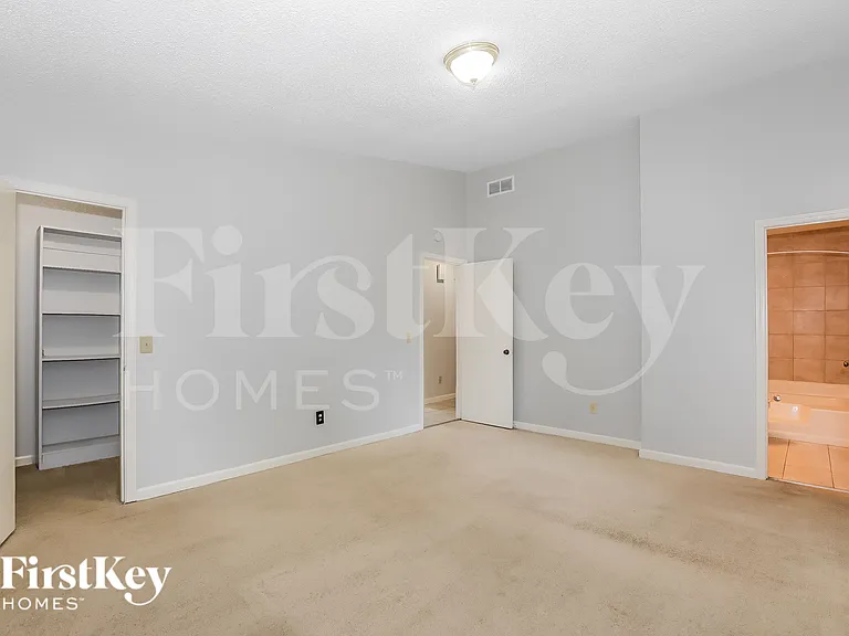 1389 Millstream Trl — Photo 9