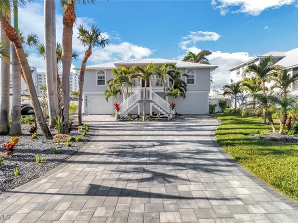 7842 Buccaneer Dr, Fort Myers Beach, FL 33931