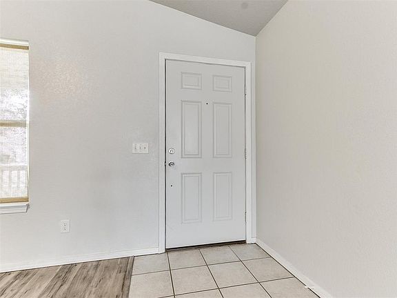 5th image of 9225 Snowberry Dr