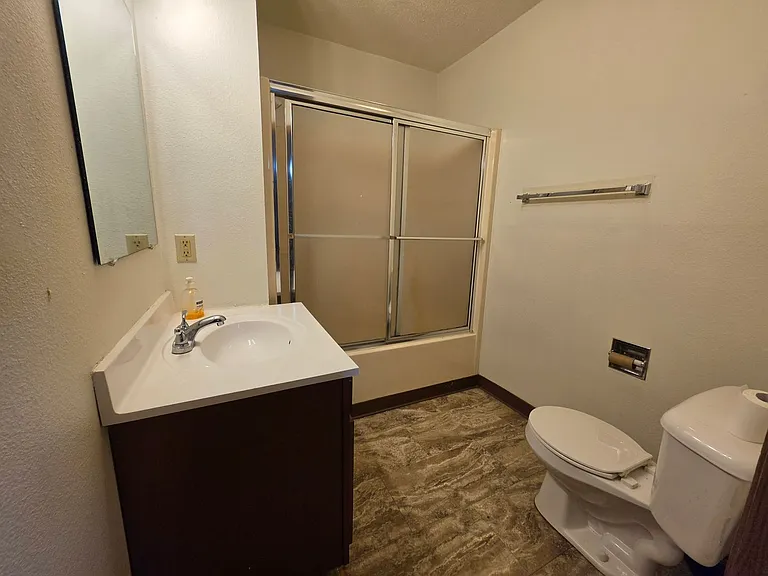 2661 Lakeside Dr — Photo 8