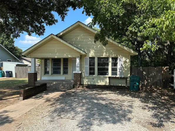 1317 Bolivar St, Denton, TX 76201