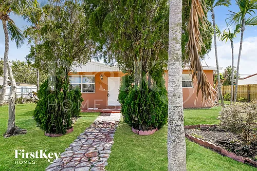 11460 SW 199th St Photo 1