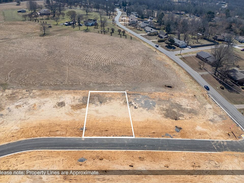 1st image of 105 Glade Dr