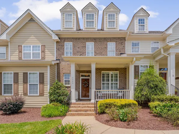 1111 Front Gate Ln, Wake Forest, NC 27587