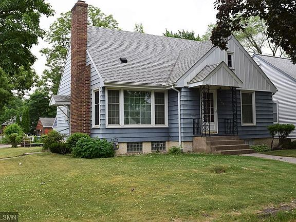 2nd image of 4558 Queen Ave N