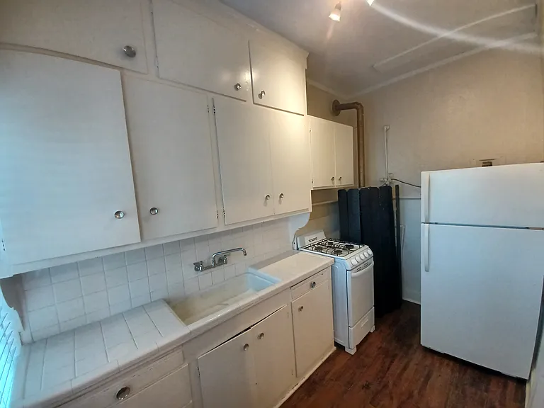 127 W Magnolia Ave #4 — Photo 15
