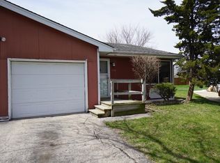 1132 Ohio Ct, Aurora, IL 60505