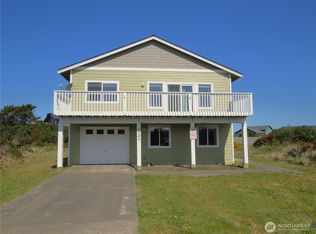 1080 Greenview Ct SW, Ocean Shores, WA 98569