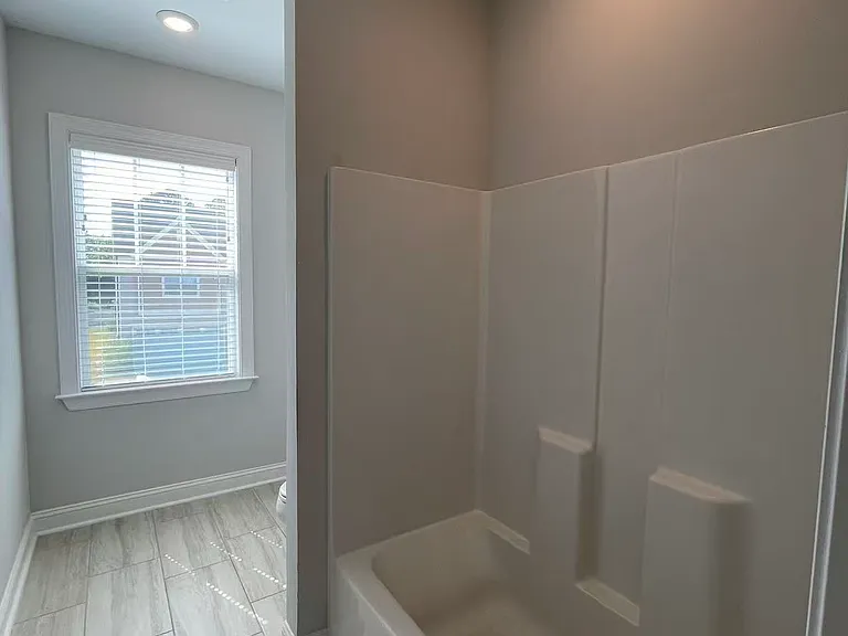813 Matterhorn Dr — Photo 18