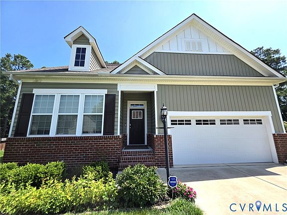 3rd image of 15018 Hazelbury Cir