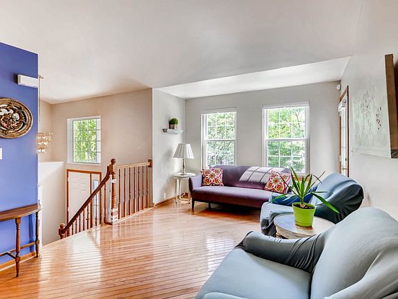 5th image of 301 Hidden Creek Ln