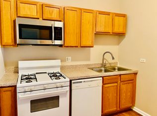 5735 S Calumet Ave APT 2E, Chicago, IL 60637