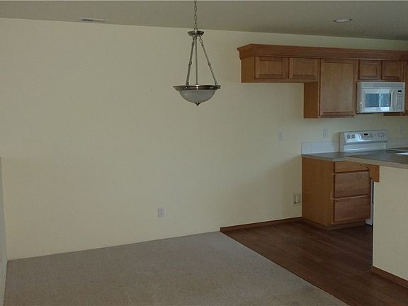 3rd image of 3982 Thimbleberry Pl SE