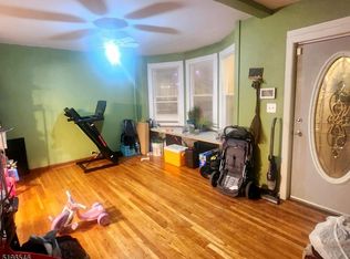 954 Lafayette St, Elizabeth, NJ 07201