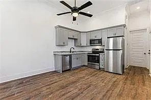 1 bed, 1.0 bath, 500 sqft, $1,275 — Photo 3