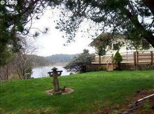 92908 Lakeshore Dr, Langlois, OR 97450