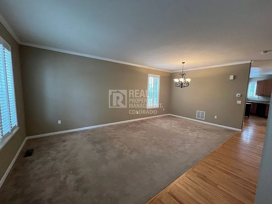 Spacious 4-Bedroom Firestone Home with Office, Loft & 3-Car Garage — Photo 4