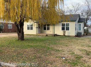 212 W Midland St, Shawnee, OK 74804
