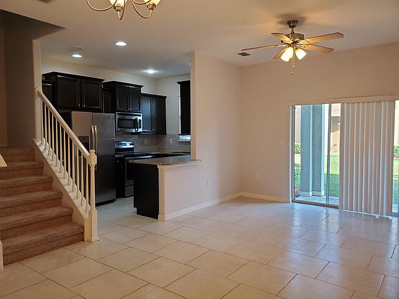 4th image of 104 Phillip Scott Dr
