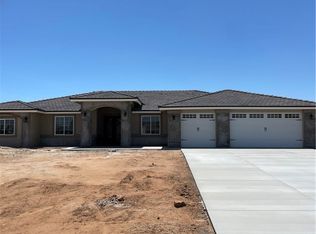 21435 Ramona Ave, Apple Valley, CA 92307