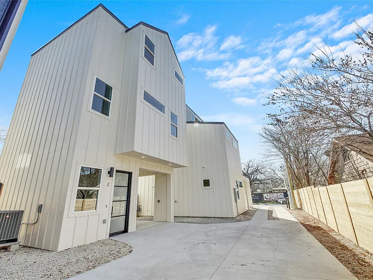 6802 Montana St #2 — Photo 2