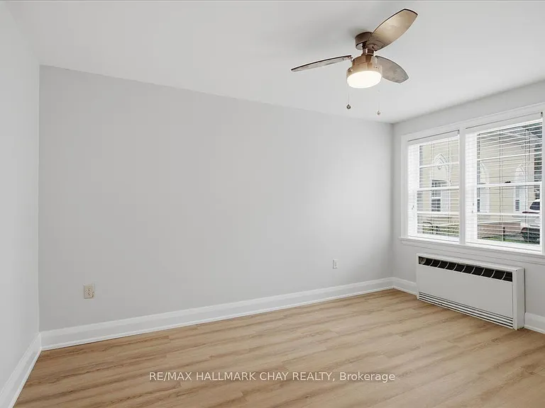 15 Parkside Dr #3 — Photo 29