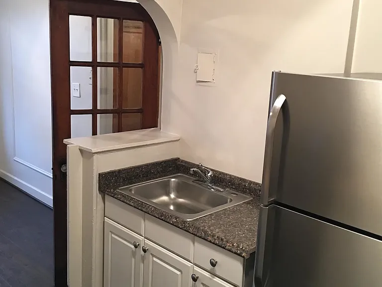 Silson Apartments — Photo 7