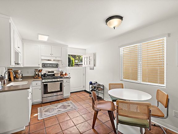 2nd image of 20451 Sun Valley Dr #B