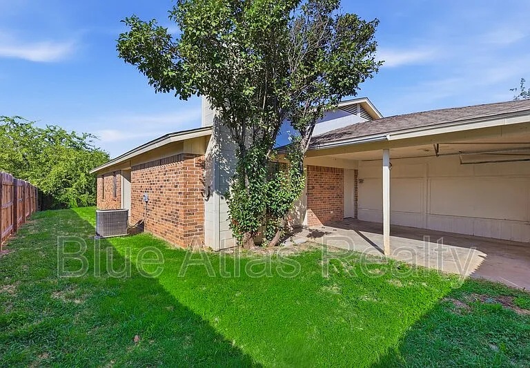2747 Countryside Ln — Photo 15